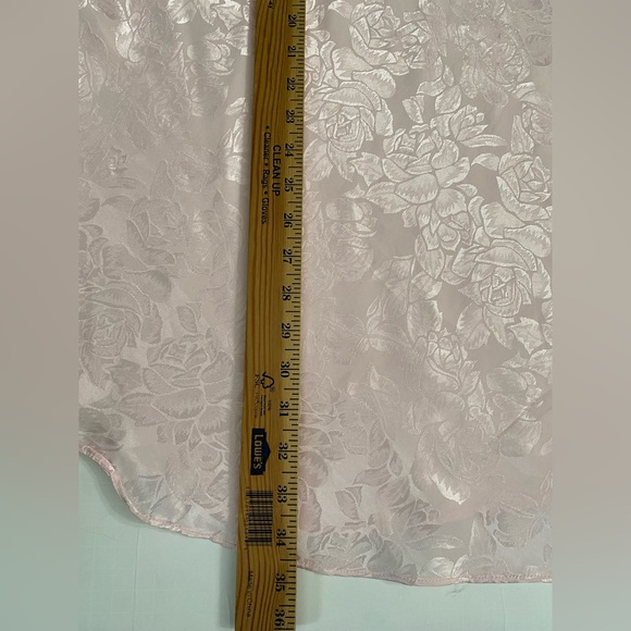 Vassarette Spaghetti Straps Deep V-neck Loose Sleep Dress light pink - Picture 6 of 9